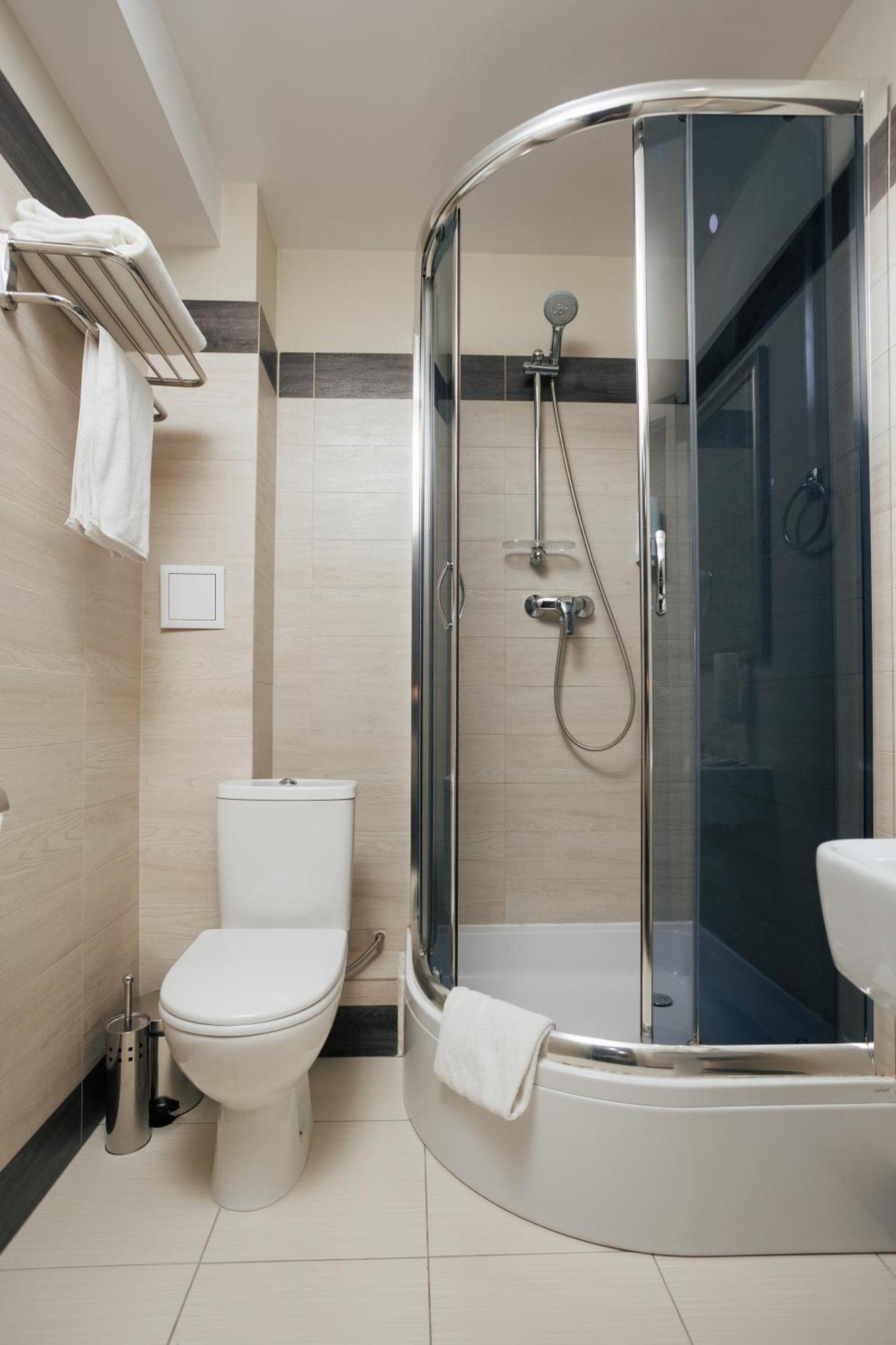 Boutique Hotel Central Ровно Экстерьер фото