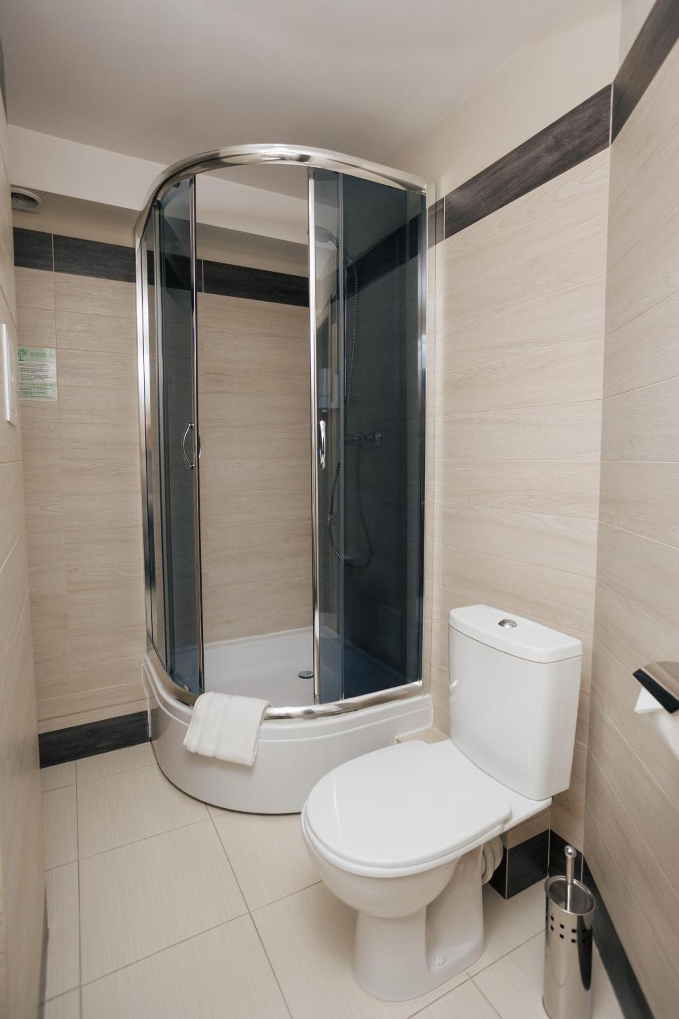 Boutique Hotel Central Ровно Экстерьер фото